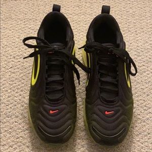 Nike Air Max 720 kids size 7